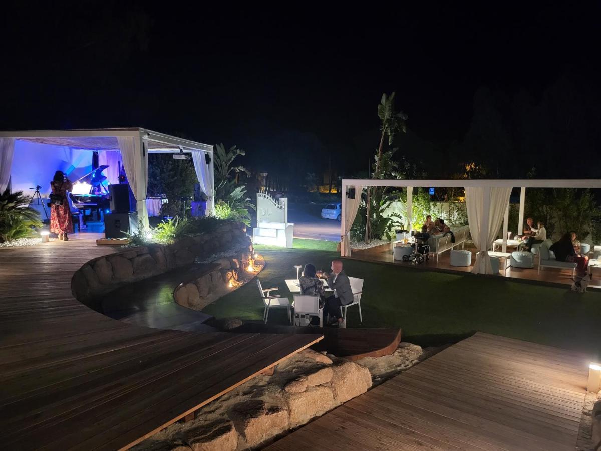 Hotel Oasi Blu Sardinia Santa Margherita di Pula Esterno foto