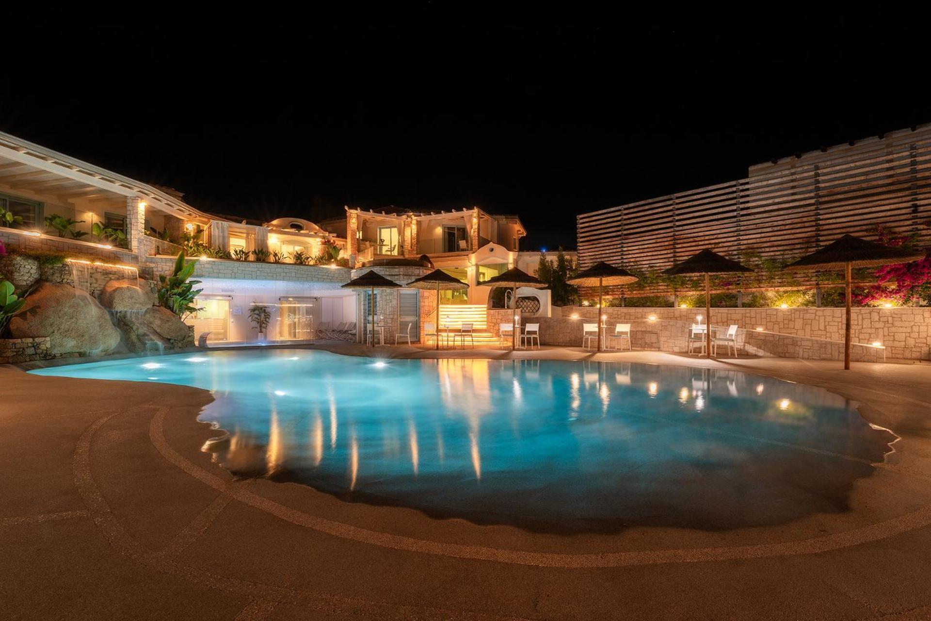 Hotel Oasi Blu Sardinia Santa Margherita di Pula Esterno foto