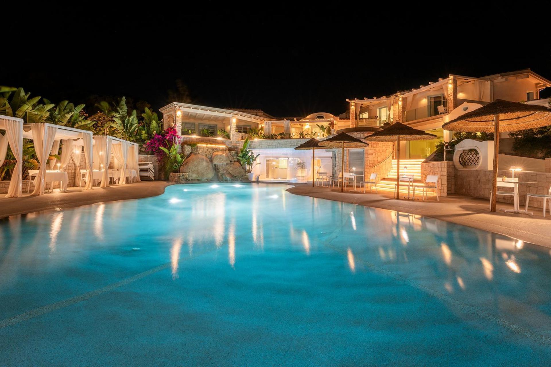 Hotel Oasi Blu Sardinia Santa Margherita di Pula Esterno foto