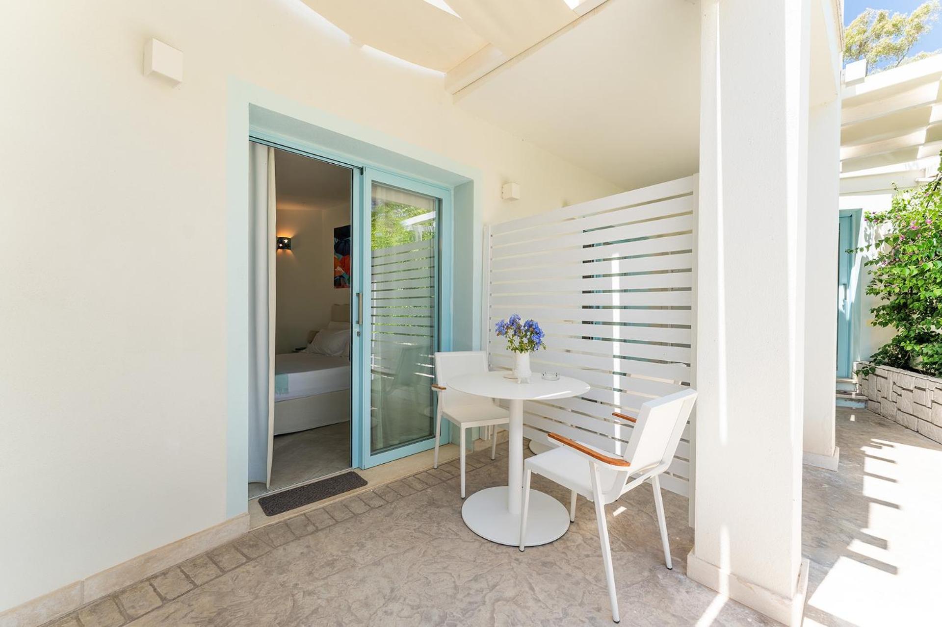Hotel Oasi Blu Sardinia Santa Margherita di Pula Esterno foto